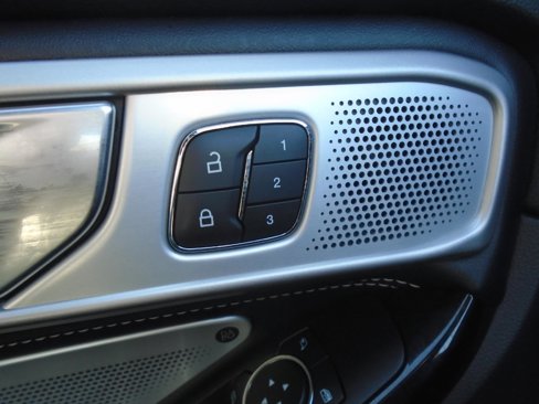 Used 2021 Ford Explorer ST w/ Equipment Group 401A image 28