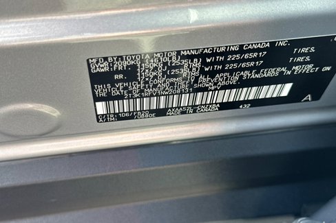 Certified 2022 Toyota RAV4 LE image 33
