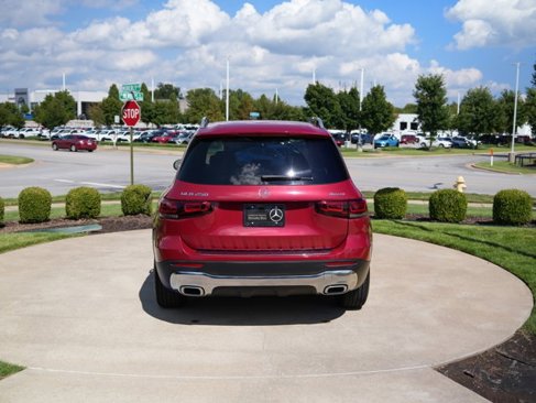 Certified 2021 Mercedes-Benz GLB 250 4MATIC w/ Premium Package image 7