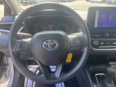 Used 2023 Toyota Corolla LE image 17