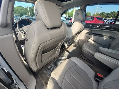 Used 2016 Buick Enclave Leather image 15