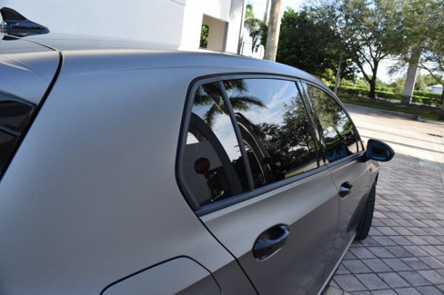 Used 2024 Volkswagen Golf R image 34
