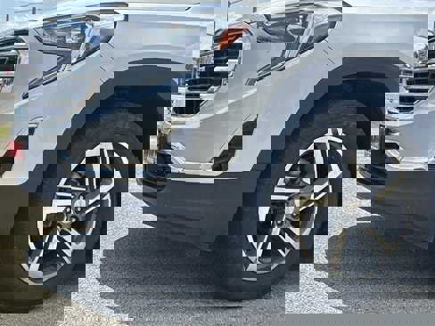 Used 2019 GMC Terrain SLT w/ Preferred Package image 9