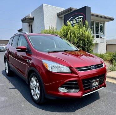 Used 2016 Ford Escape Titanium image 2