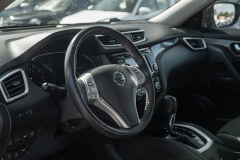 Used 2016 Nissan Rogue SL w/ SL Premium Package image 15