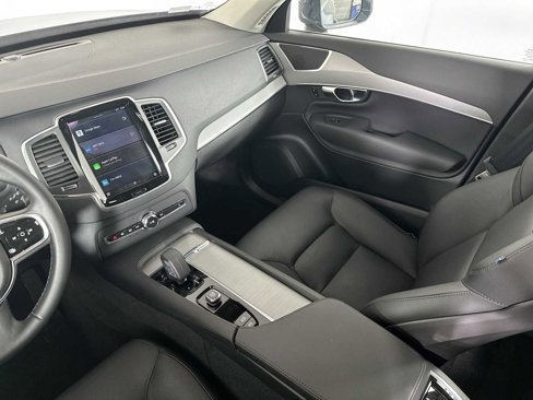 Certified 2024 Volvo XC90 B5 Core image 22
