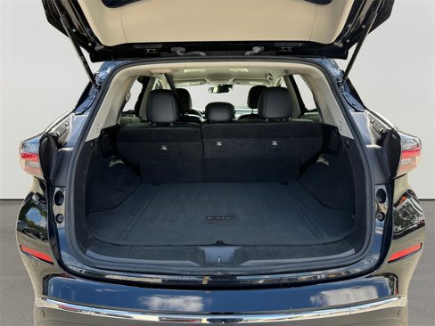 Used 2023 Nissan Murano SV image 14