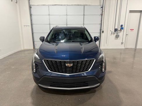 Used 2020 Cadillac XT4 Premium Luxury w/ Cold Weather Package image 2