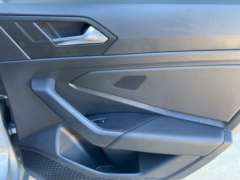 Certified 2021 Volkswagen Jetta R-Line w/ R-Line Cold Weather Package image 28