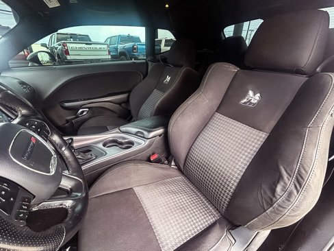 Used 2019 Dodge Challenger R/T Scat Pack w/ Shaker Package image 19