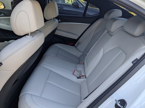 New 2025 Genesis G70 2.5T image 15