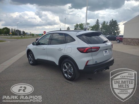 New 2025 Ford Escape ST-Line Elite w/ Tech Pack #2 image 3
