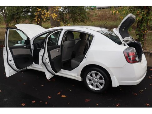 Used 2012 Nissan Sentra 2.0 SR image 16