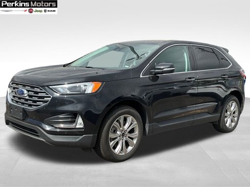 Used 2023 Ford Edge Titanium image 2