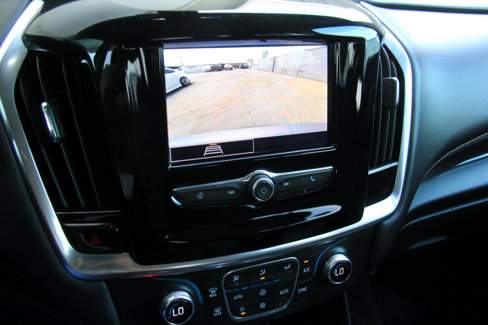 Used 2021 Chevrolet Traverse LS image 16