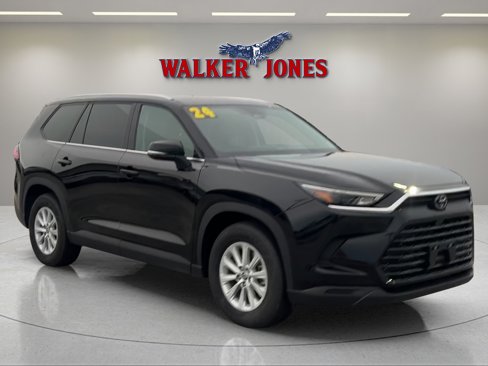 Used 2024 Toyota Grand Highlander XLE image 1