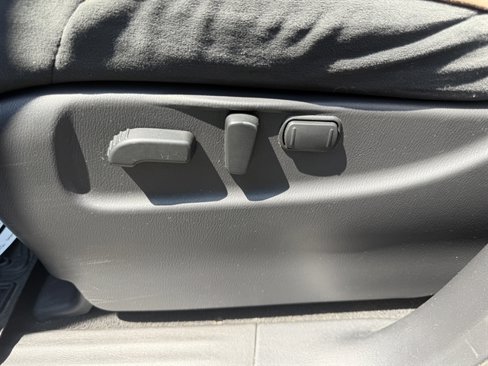 Used 2017 Nissan Armada SV image 13