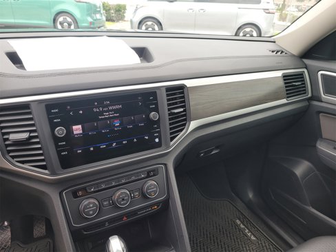 Used 2021 Volkswagen Atlas SE image 22