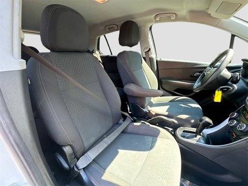 Used 2020 Chevrolet Trax LS w/ Tint and Cruise Package image 25