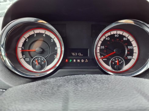 Used 2018 Dodge Grand Caravan SE w/ UConnect Hands-Free Group image 13