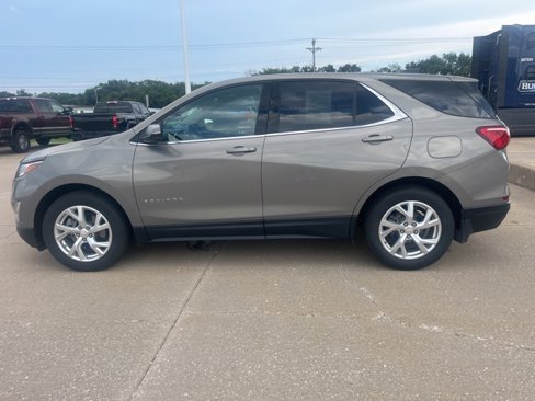 Used 2018 Chevrolet Equinox LT image 9