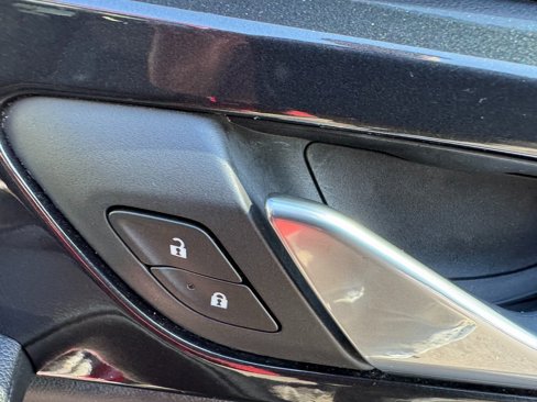Used 2020 Chevrolet Blazer RS image 44
