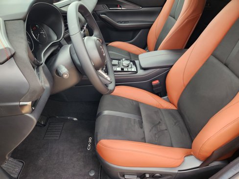 New 2025 MAZDA CX-30 Carbon image 12