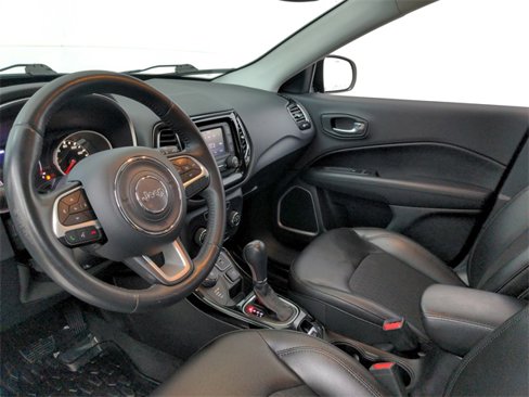 Used 2018 Jeep Compass Latitude image 25