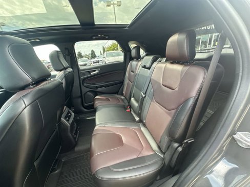 Used 2021 Ford Edge Titanium w/ Equipment Group 301A image 26
