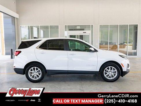 Used 2023 Chevrolet Equinox LT image 3