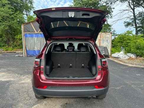 Used 2022 Jeep Compass Limited image 14