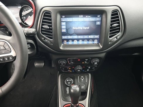 Used 2021 Jeep Compass Trailhawk image 20