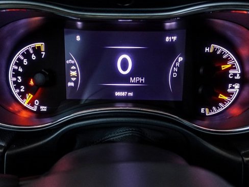 Used 2019 Jeep Grand Cherokee Altitude image 22
