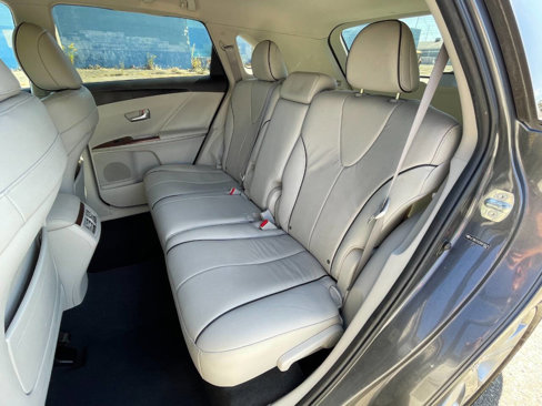 Used 2009 Toyota Venza AWD image 12