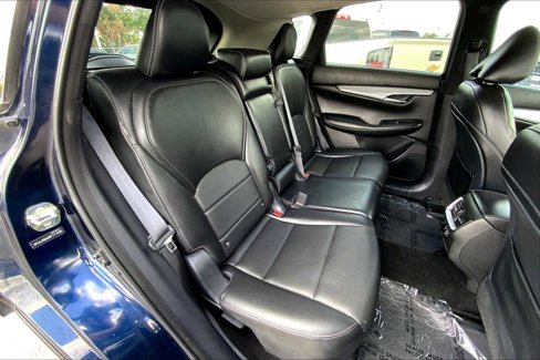 Used 2021 INFINITI QX50 Luxe image 19