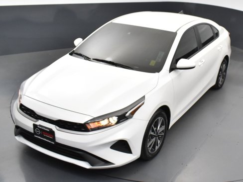 Used 2023 Kia Forte LXS image 44