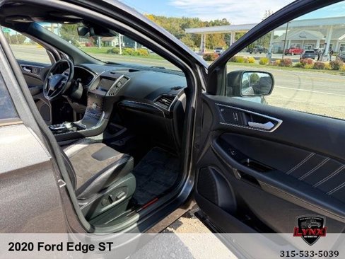 Used 2020 Ford Edge ST w/ Cold Weather Package image 43