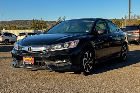 Used 2017 Honda Accord EX image 6