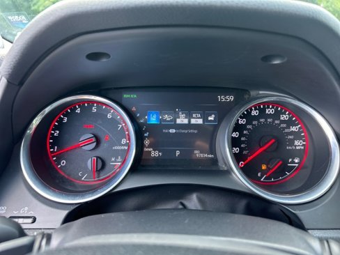 Used 2020 Toyota Camry XSE image 19