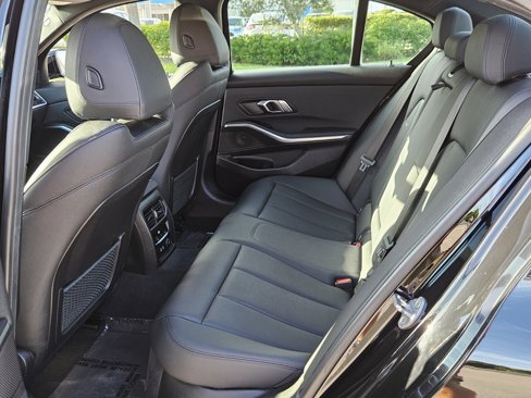 Used 2019 BMW 330i xDrive Sedan w/ Convenience Package image 15