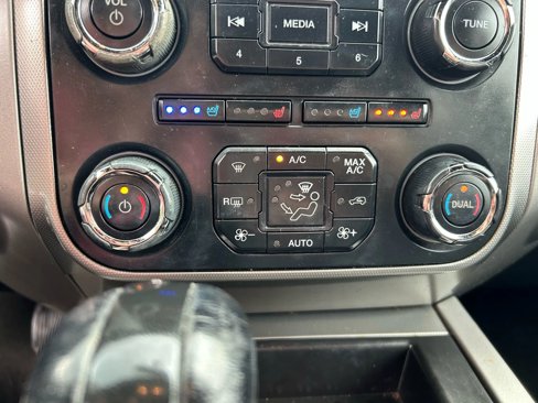 Used 2015 Ford Expedition EL XLT w/ Equipment Group 202A image 22