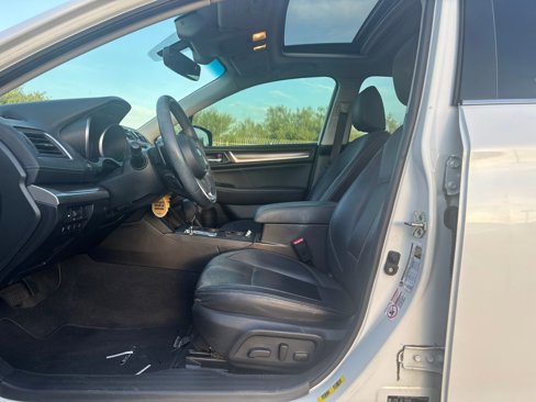 Used 2018 Subaru Legacy 2.5i Limited image 3