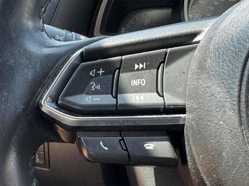 Used 2018 MAZDA MAZDA3 Touring image 17