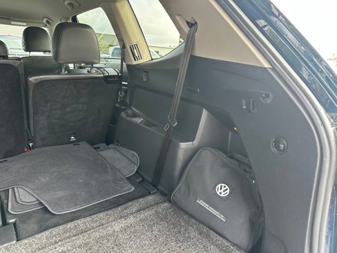 Used 2018 Volkswagen Atlas SE image 45
