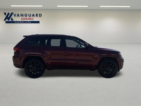 Used 2019 Jeep Grand Cherokee Altitude image 9
