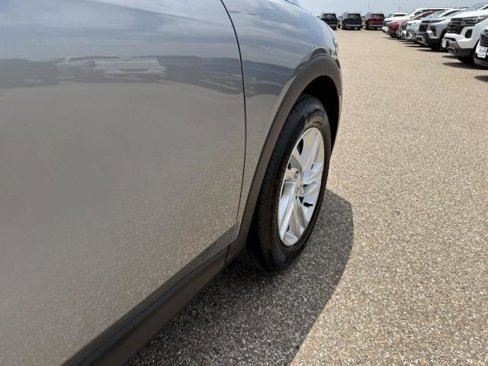 New 2025 Buick Envista Preferred image 11