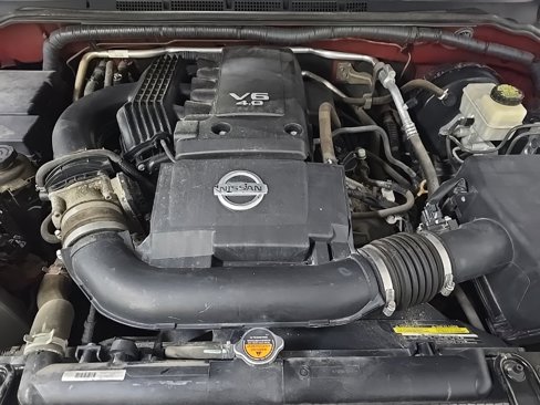 Used 2015 Nissan Frontier SV image 12