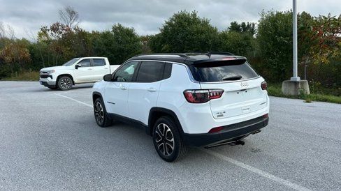 Used 2022 Jeep Compass Limited image 6