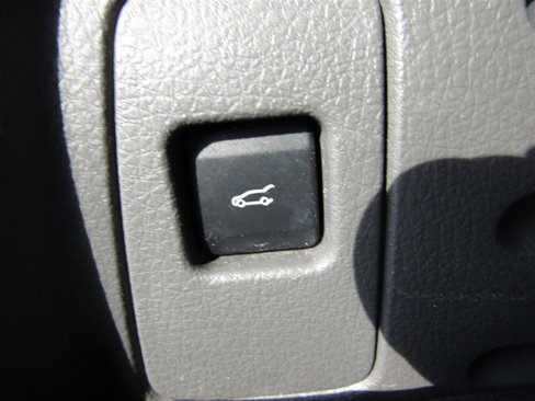 Used 2012 Ford Edge SEL image 24