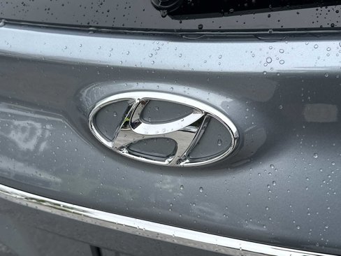 Used 2021 Hyundai Kona Limited w/ Cargo Package image 10